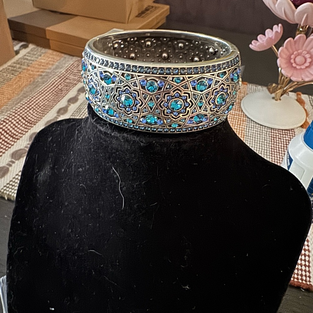 Brighton new with no tags Silver and Blue Floral Bangle Bracelet